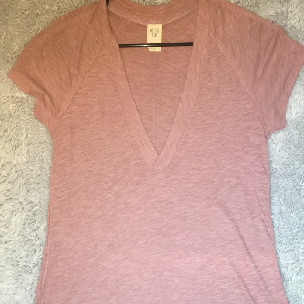 Low neck tee